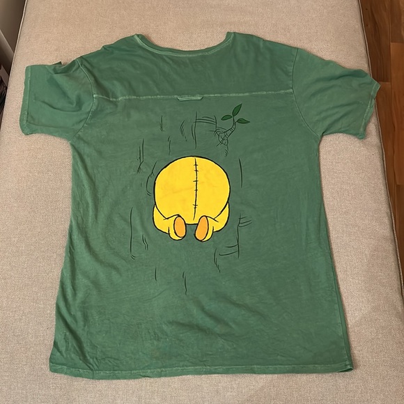 Disney Men’s size large Our Universe Collection LunchBox Winnie the Pooh T-shirt - Picture 3 of 3